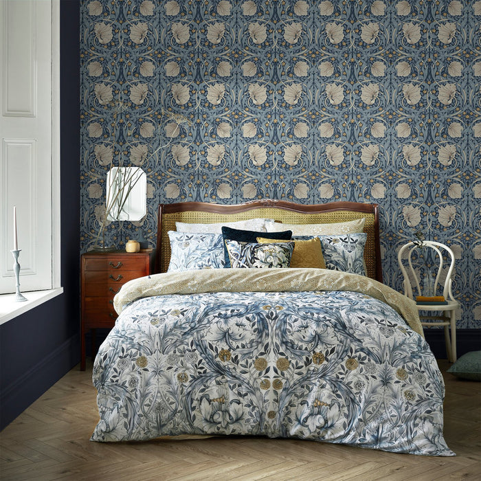 William Morris At Home Wallpaper - Pimpernel - Plum