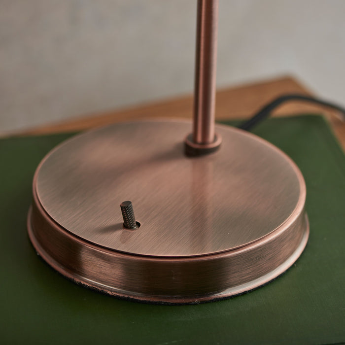 Hansen Lamp Table in Aged Copper / Clear Glass Shade