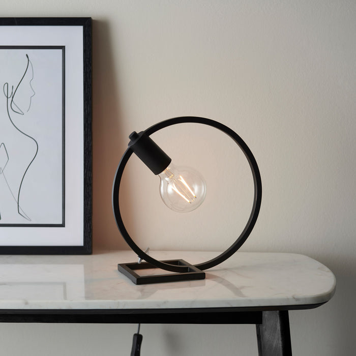 Black Metal Circle Table Lamp