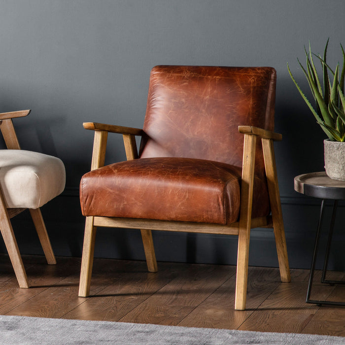 Vintage Brown Leather Armchair – Solid Wood Frame & Timeless Charm - Decor interiors