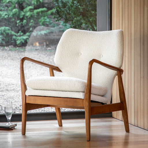 Elegant Cream Oak Armchair – Modern Design & Plush Comfort  