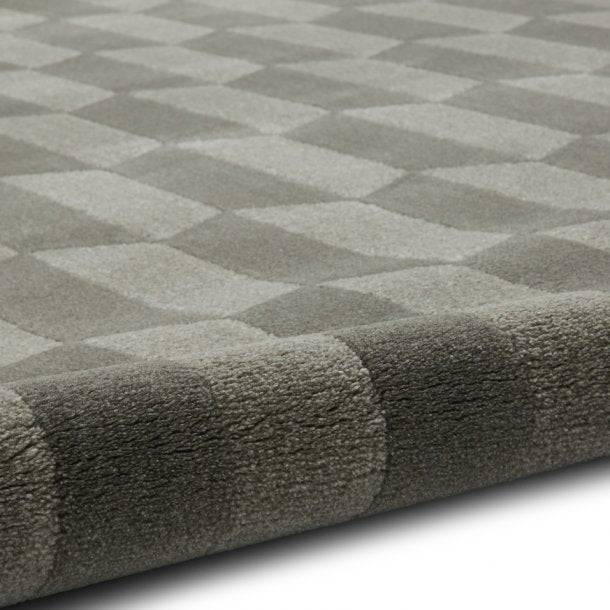 Modern Grey 3D Cube Pattern Rug – Geometric Optical Illusion Design, Soft High-Pile Texture – Multiple Sizes