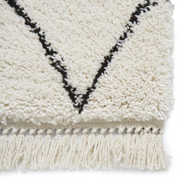 Elegant White & Black Diamond Shaggy Area Rug – Luxurious Soft Texture – Multiple Sizes