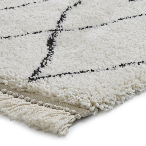 Elegant White & Black Diamond Shaggy Area Rug – Luxurious Soft Texture – Multiple Sizes