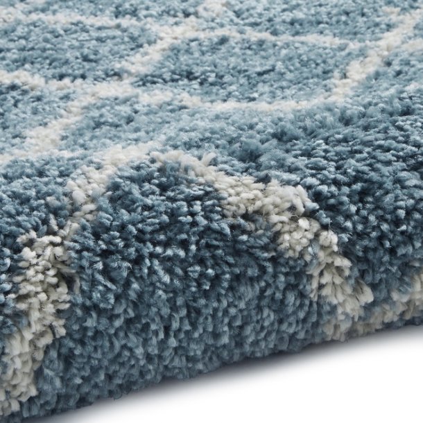 Charming Blue & White Diamond Area Rug - Textured Elegance with Tassels - Multiple Sizes