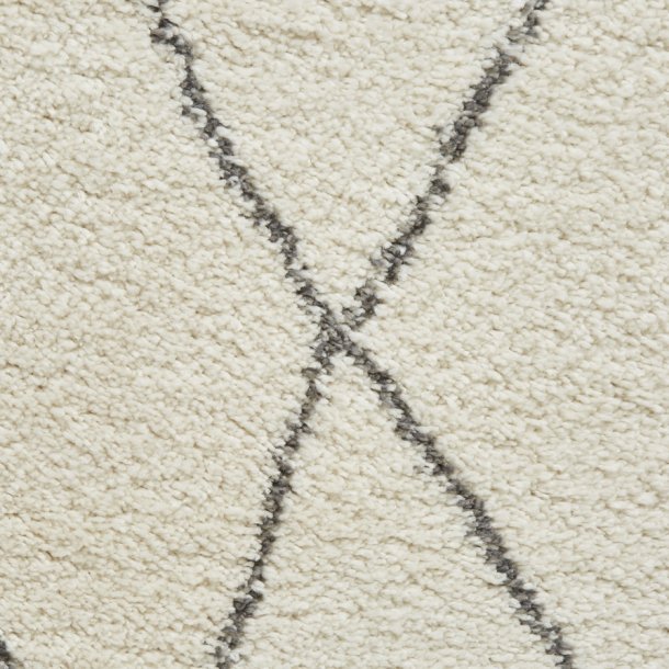 Elegant Cream & Grey Diamond Pattern Area Rug - Luxurious Texture - Multiple Sizes