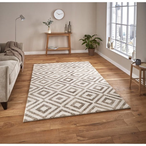 Modern Beige Geometric Diamond Area Rug – Soft Shaggy Design – Multiple Sizes