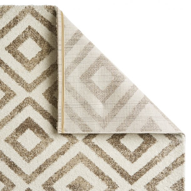 Modern Beige Geometric Diamond Area Rug – Soft Shaggy Design – Multiple Sizes