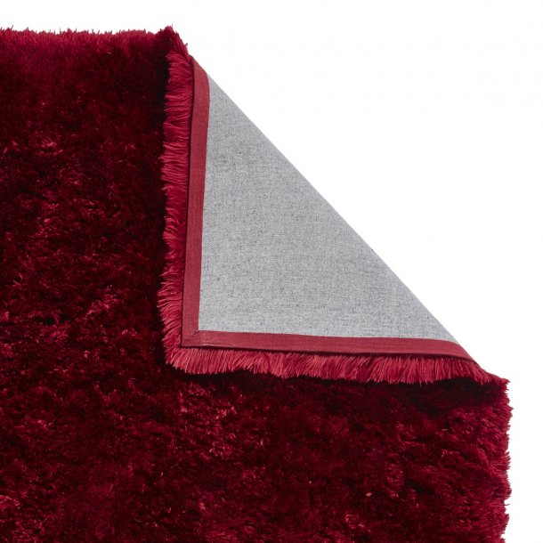 Luxurious Ruby Red Shaggy Area Rug – Plush High-Pile Texture – Multiple Sizes