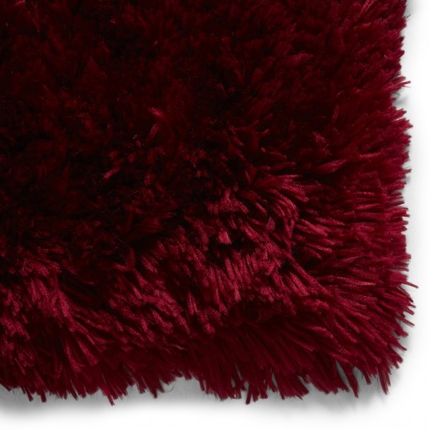 Luxurious Ruby Red Shaggy Area Rug – Plush High-Pile Texture – Multiple Sizes