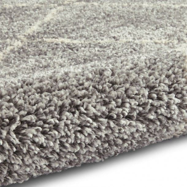 Modern Grey & Cream Shaggy Area Rug with Diamond Pattern – Multiple Sizes