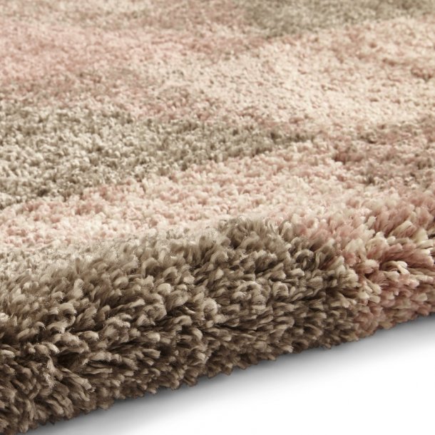 Modern Soft Rose & Cream Geometric Pattern Rug – Textured Design – Multiple Sizes