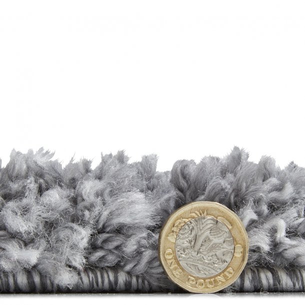 Luxurious Soft Grey Shaggy Rug - Cozy & Versatile Living Room Carpet - Multiple Sizes