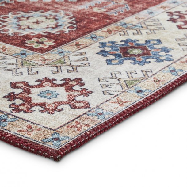 Elegant Red Persian-Style Area Rug – Classic Pattern with Ornate Detailing – Multiple Sizes