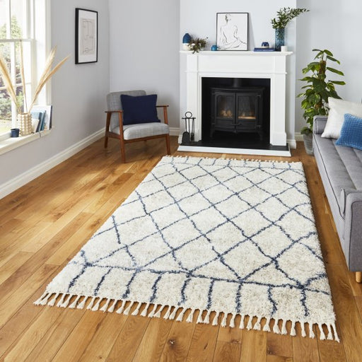 Striking Ivory & Grey Geometric Shaggy Rug with Tassels – Multiple Sizes