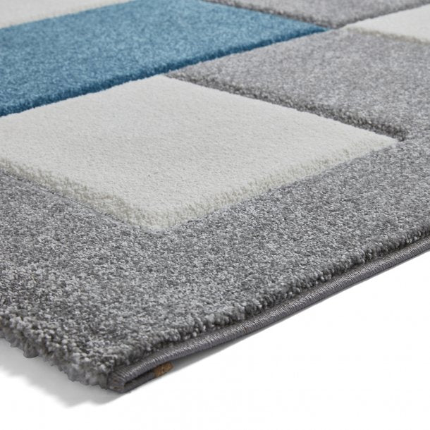 Stylish Grey & Blue Checkered Block Pattern Rug – Soft Polypropylene Blend – Multiple Sizes