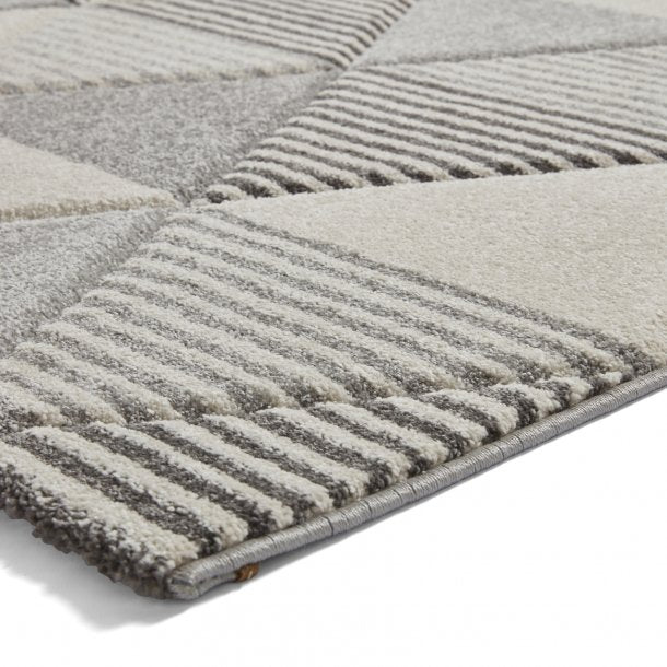 Geometric Indoor Rug In Beige & Grey