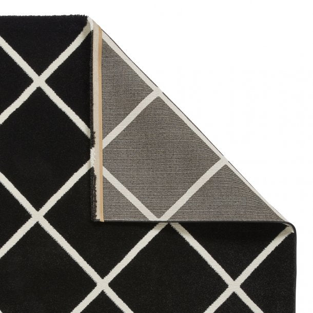 Jersey Black & White Geometric Living Room Rug