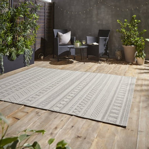 Bold Beige Tribal Pattern Outdoor Rug – Durable Weather-Resistant Design for Patios – Multiple Sizes