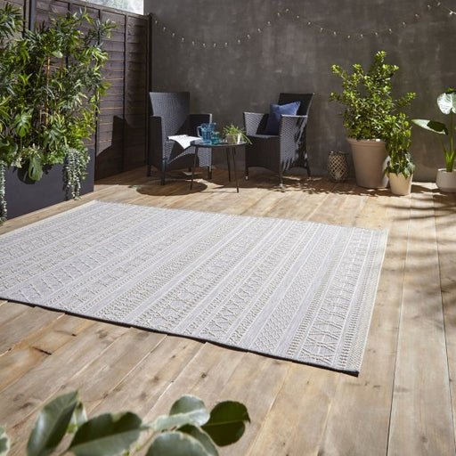 Elegant Grey & Cream Tribal Pattern Outdoor Rug – Weather-Resistant Design for Patios – Multiple Sizes 