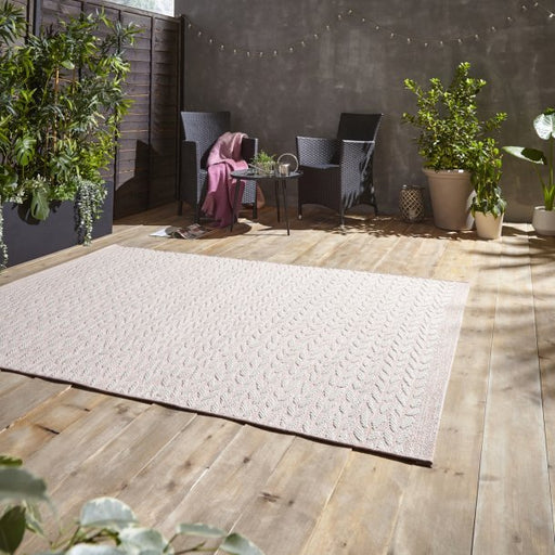 Chic Rose & Cream Chevron Pattern Outdoor Rug – Weather-Resistant Design for Patios – Multiple Sizes 