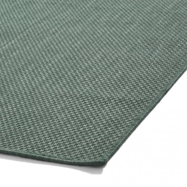 Rich Dark Green Outdoor & Indoor Flatweave Rug – Weather-Resistant – Multiple Sizes