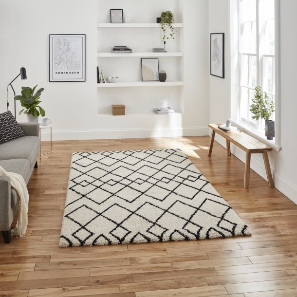 Contemporary White & Black Geometric Shag Rug – Luxurious Plush Texture – Multiple Sizes