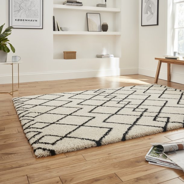 Contemporary White & Black Geometric Shag Rug – Luxurious Plush Texture – Multiple Sizes