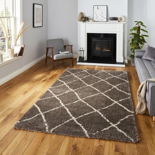 Sophisticated Beige & Cream Diamond Shaggy Rug - Cozy Textured Design - Multiple Sizes