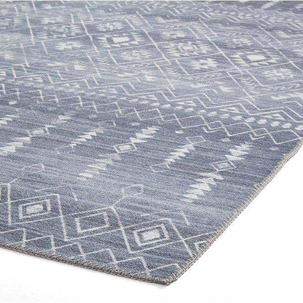 Elegant Blue & Grey Geometric Pattern Area Rug – Bohemian Inspired Design – Multiple Sizes