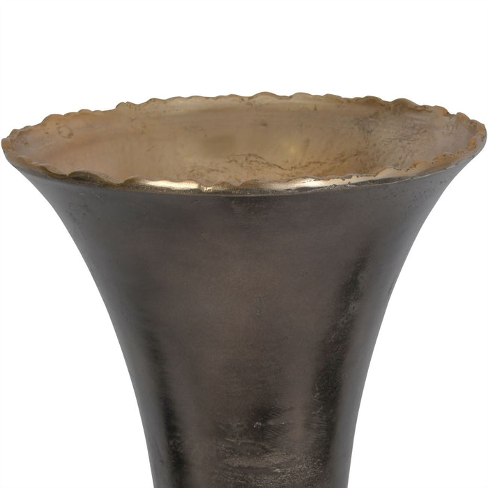 Karin Lava Trumpet Vase, Extra Large, Aluminium, Gold