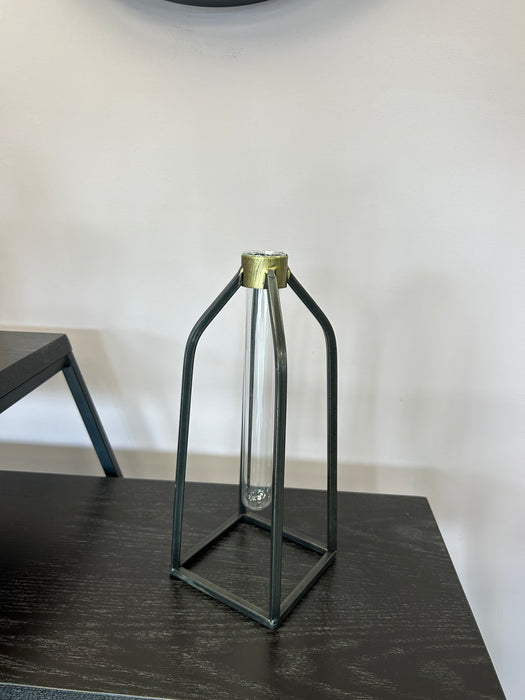 Stem Metal Frame With Glass Bud Vase ( Due Back In 27/11/2024 )