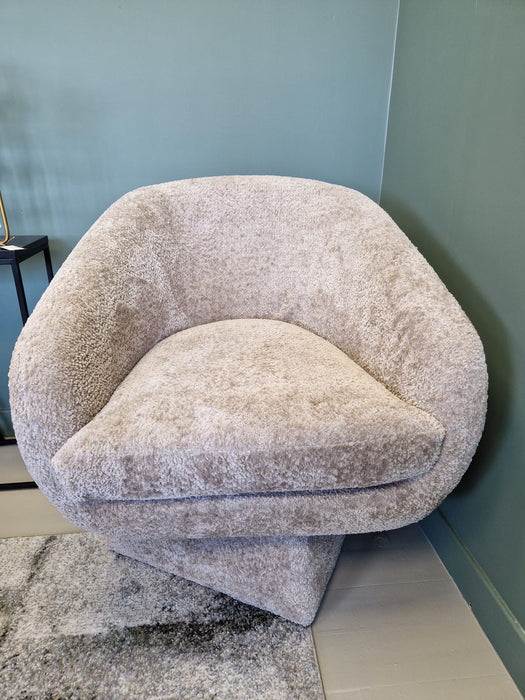 Cream Boucle Swivel Accent Chair - Decor Interiors