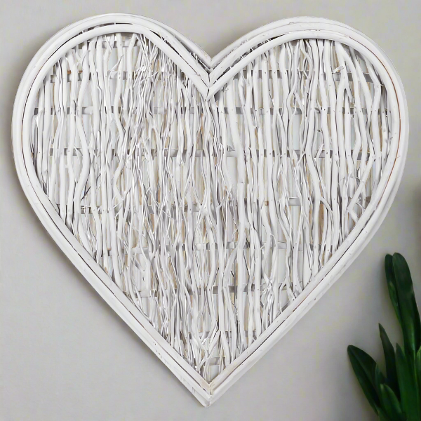 Decorative White Willow Wall Heart Wreath - Home Decor