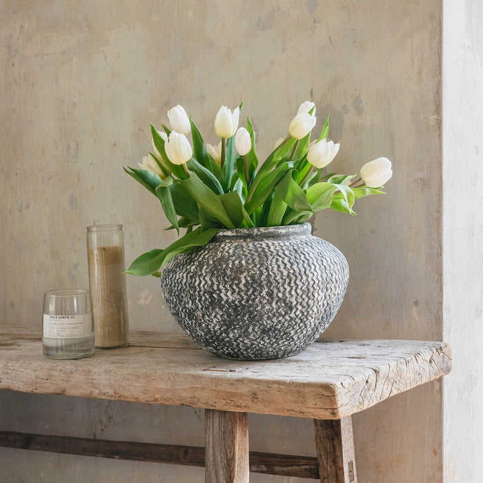 Dallas Vase, Etched Squat, Grey Stone 