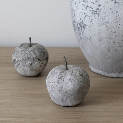 Dallas Apple, Grey Stone