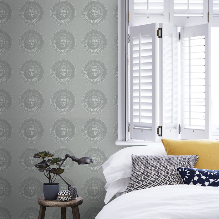 Zoffany Wallpaper - Palladio Volume I - Medallion - Silver / Perfect White