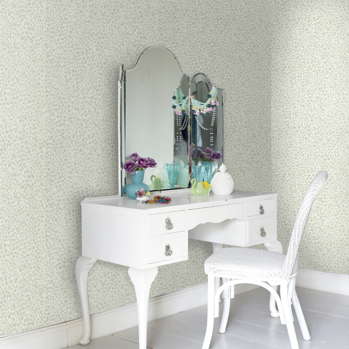 Zoffany Wallpaper - Darnley - Wallis - Snow