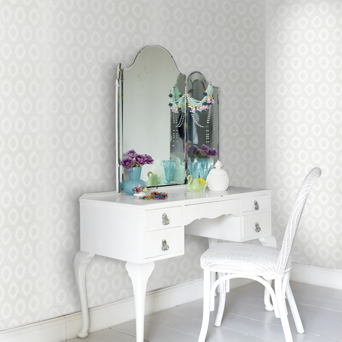 Zoffany Wallpaper - Folio - Tallulah Plain - Perfect White