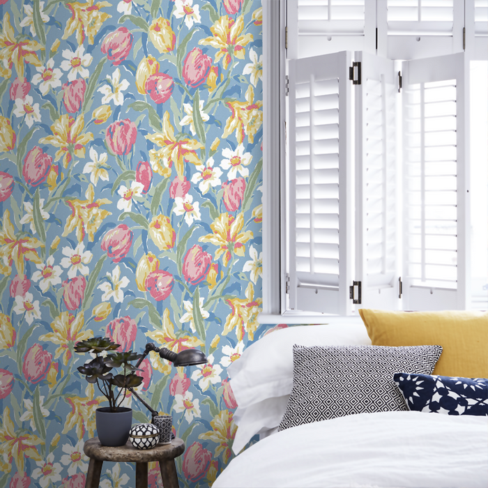 Laura Ashley Wallpaper - Tulips