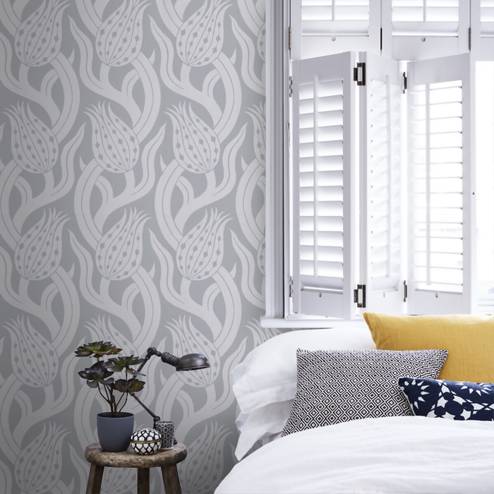 Zoffany Wallpaper - Kensington Walk- Persian Tulip - Quartz Grey