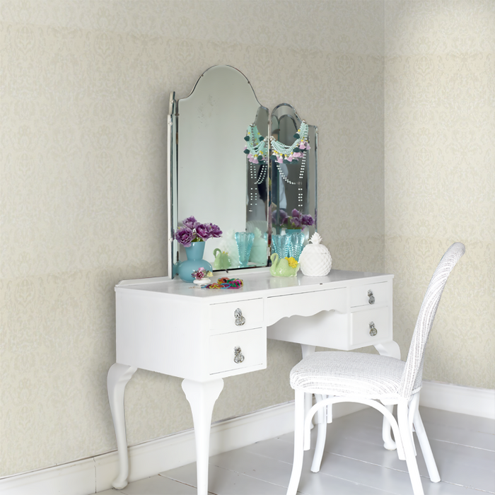 Zoffany Wallpaper - Constantina Damask - Brocatello - Chalk