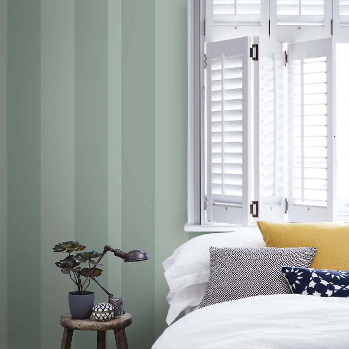 Laura Ashley Wallpaper - Lille Pearlescent Stripe