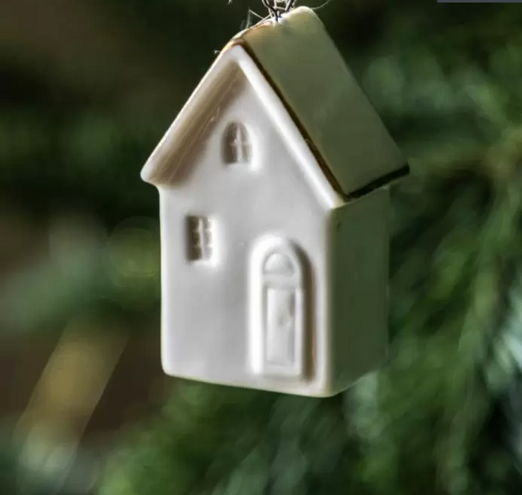 Pearly White  Ceramic Hanging House Ornaments 3pk