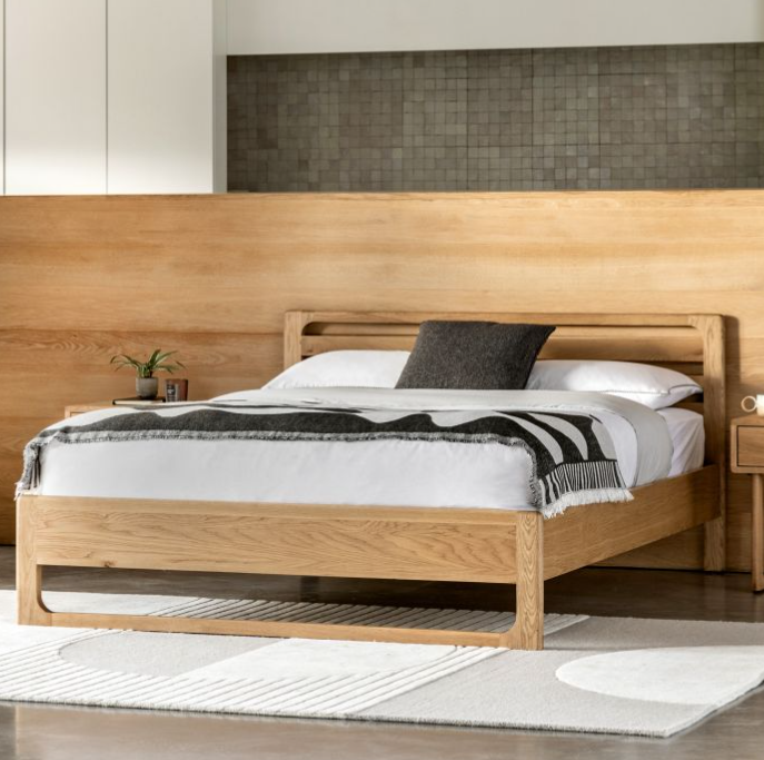 Natural Oak Kingsize Bedstead