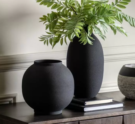 Zia Vase Black Assorted Set of 2