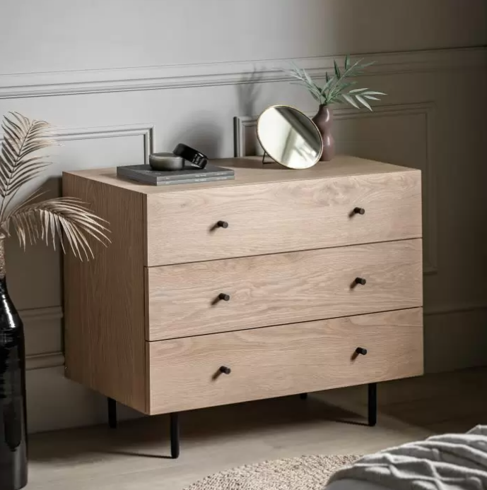 Ashdown Natural Oak Veneer 3 Chest of Drawers