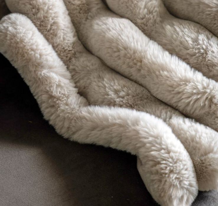 Ribbed Faux Fur Throw Natural