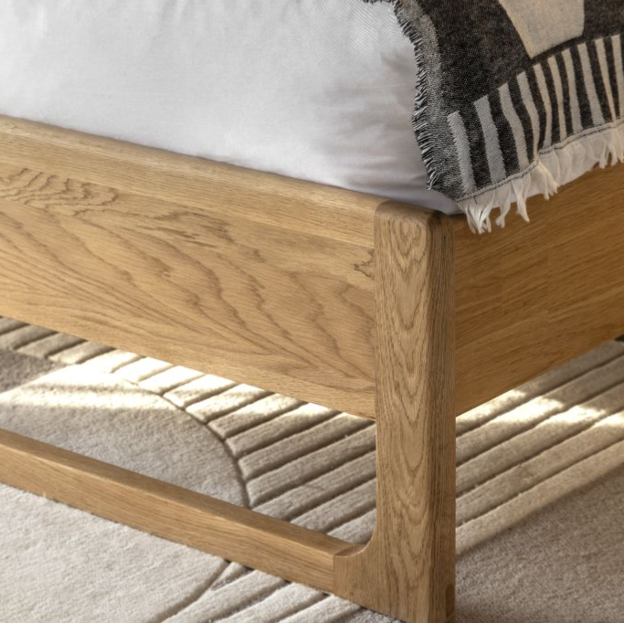 Natural Oak Kingsize Bedstead  ( Due Back In 02/01/2025 )