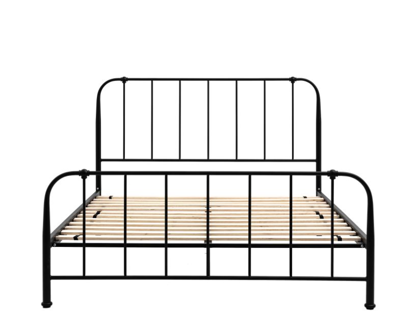 Traditional Black Ironwork King Size Bedstead  ( Due Back In 06/12/2024 )